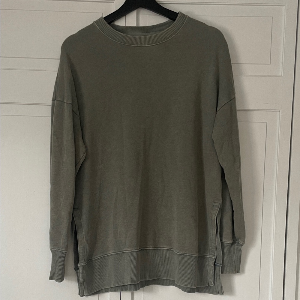 Aerie Women’s Sage Crewneck‎ Sweater